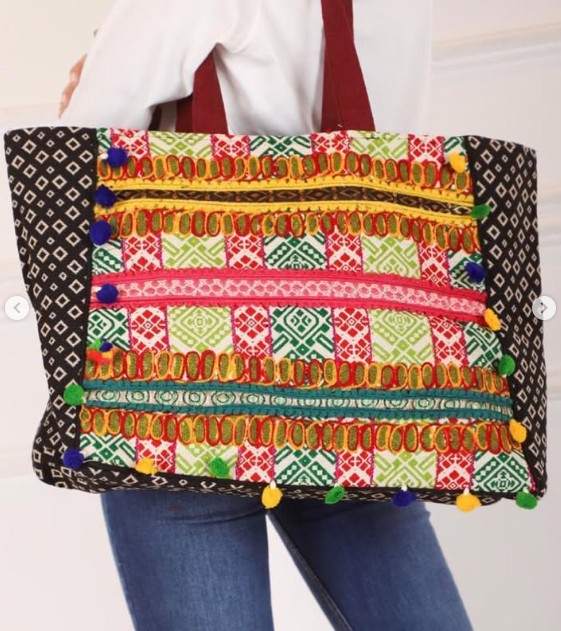 Bolso Tote Fiesta Pompón